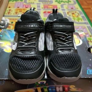 Boys light up sneakers